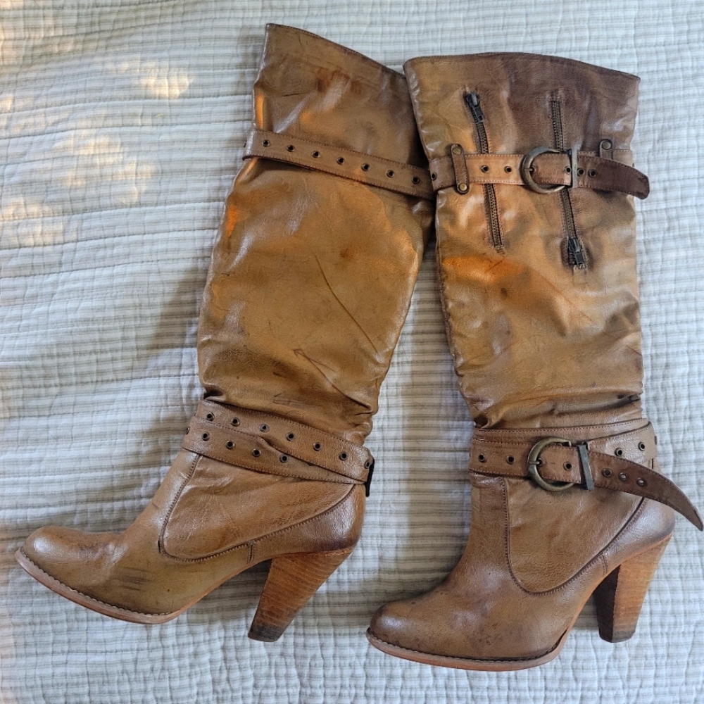 Ladies soft leather boots, Size 9